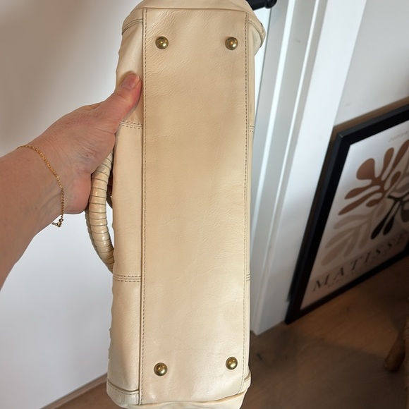 Kenneth Cole Cream Leather Woven hand bag - Picture 7 of 8